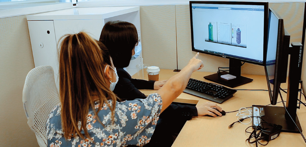 百事公司携手SIMULIA Abaqus：以虚拟测试破局瓶身耐压挑战，降本增效